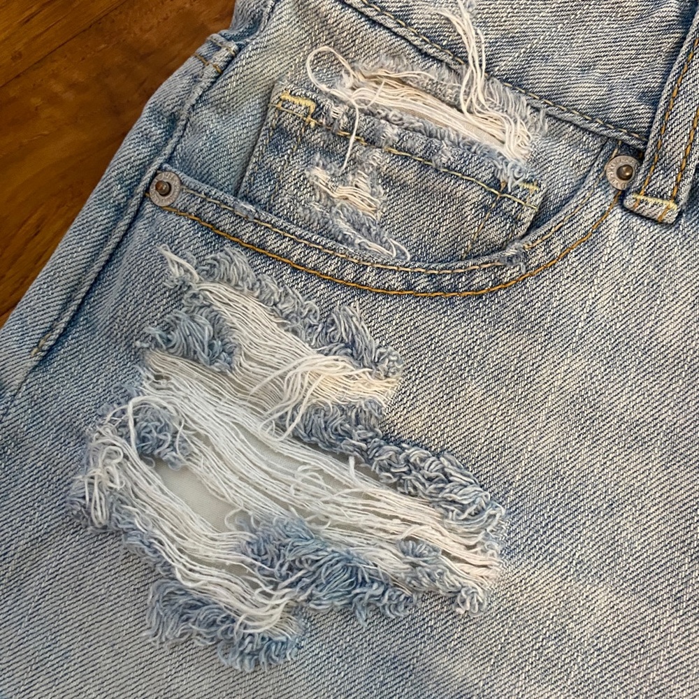 American Eagle distressed highrise festival shorts
